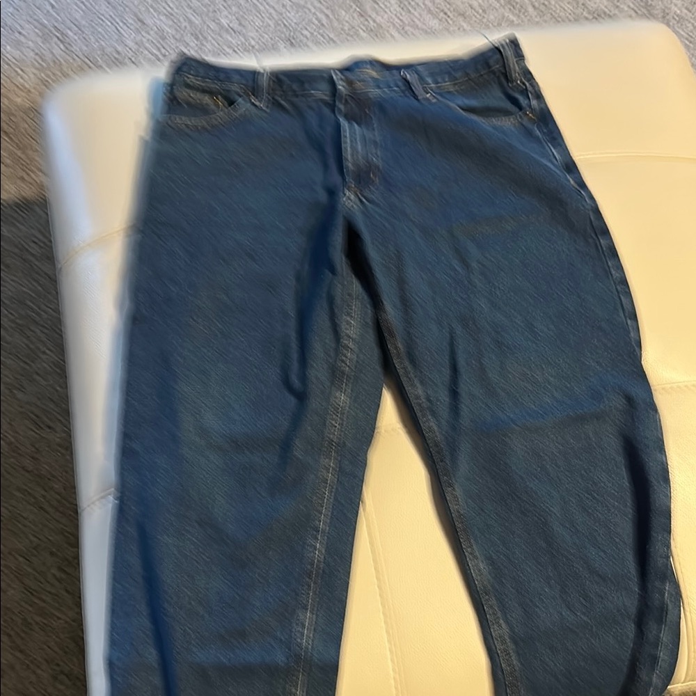 Relaxed Blue Denim Jeans with Straight-Leg Cut